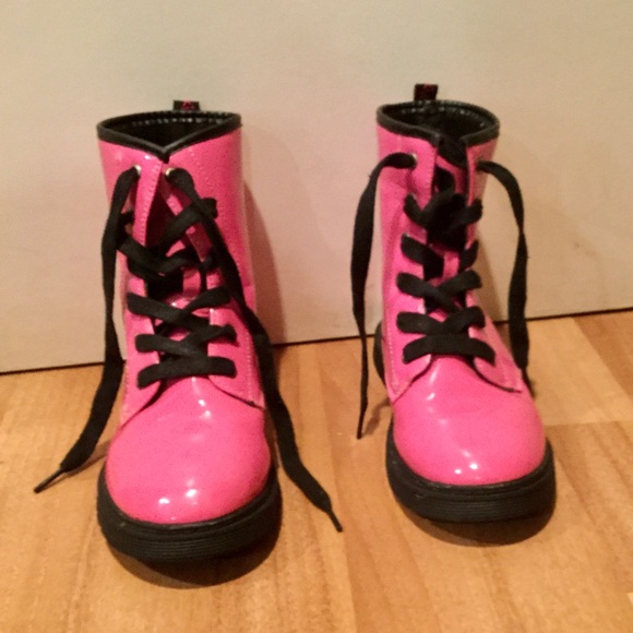 I HEART YOKIDS Other - I heart ❤️ yokids pink combat boots